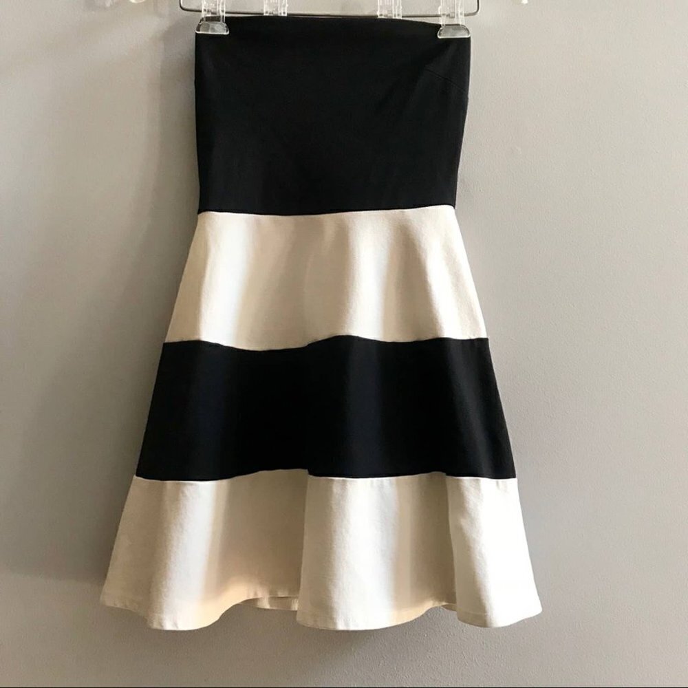 Solemio Color Block Strapless - Picture 2 of 5